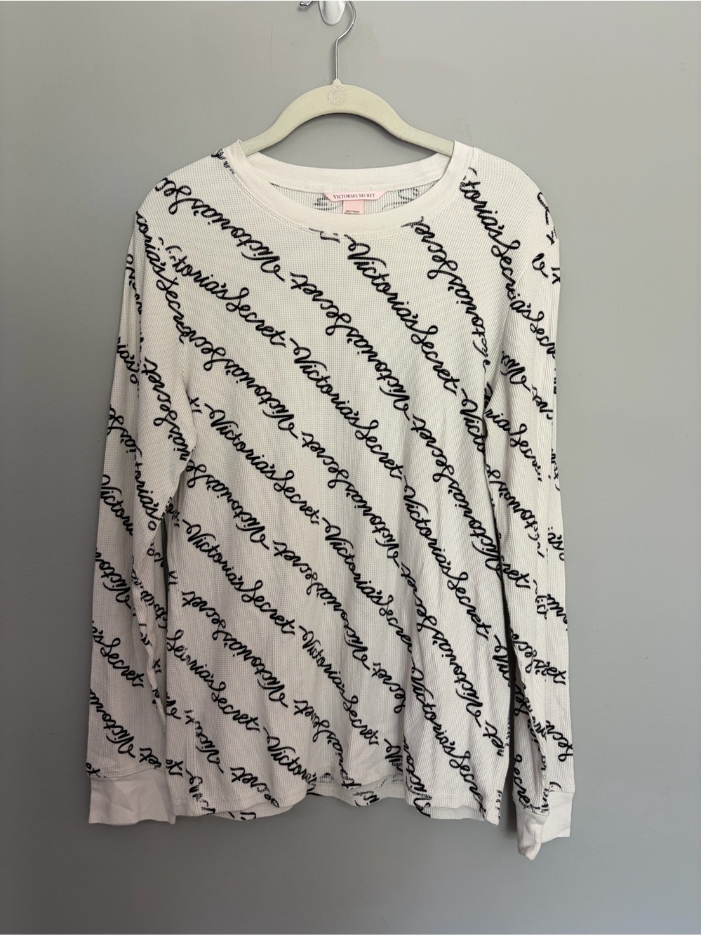 Victoria’s Secret Thermal Top Women’s L White Black Script Logo Waffle Knit Warm
